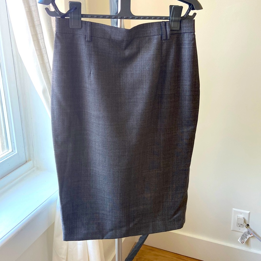 100% Italian grey wool pencil skirt